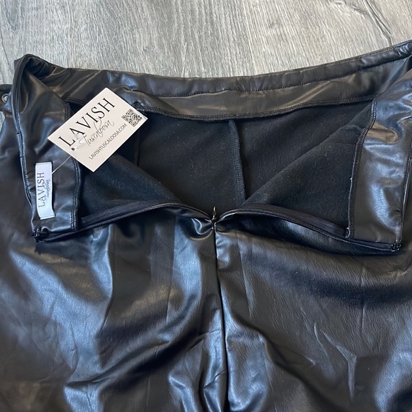 NWT Faux Leather Skort - Picture 4 of 5